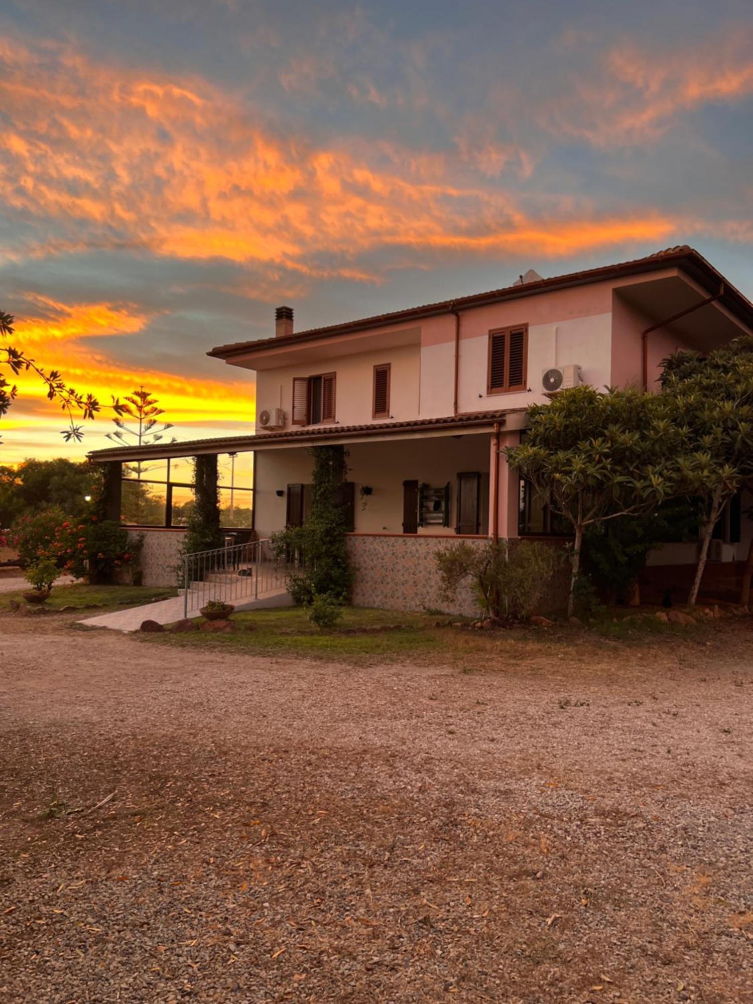 Agriturismo Graziano E Barbara Порто Конте Екстериор снимка